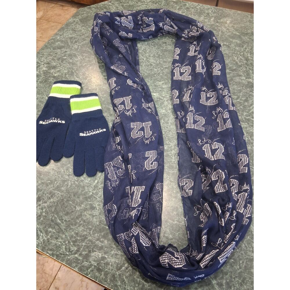 Seattle Seahawks Infinity Scarf And Gloves Set Lady 12 Football Women 12th Man